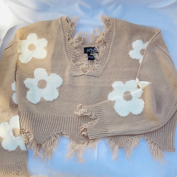 Sweatshirts, Hoodies, Sweaters etc S, M, L, XL - Picture 4 of 10